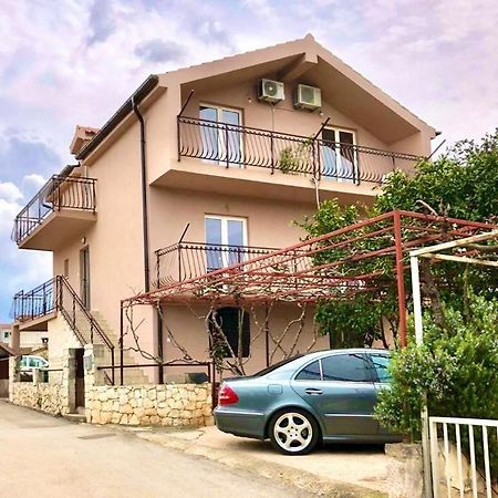 Apartments By The Sea Grebastica, Sibenik - 4881 Baselovici Bagian luar foto